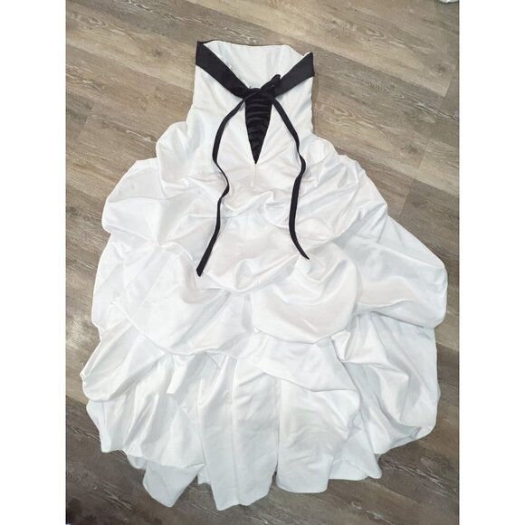 David's Bridal Sz 12 White Black Gathered Strapless Lace Up Corset Wedding Gown - Picture 1 of 16